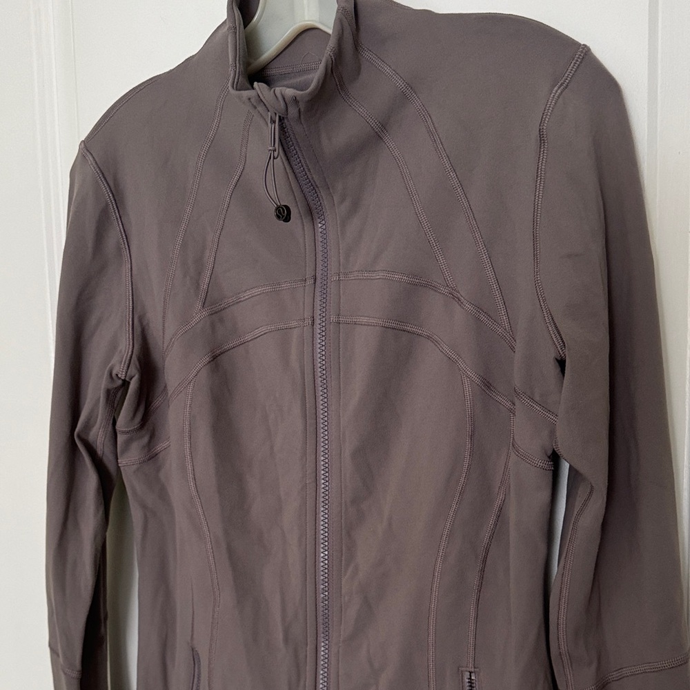 lululemon athletica Mauve Nulu Define Jacket Size 8